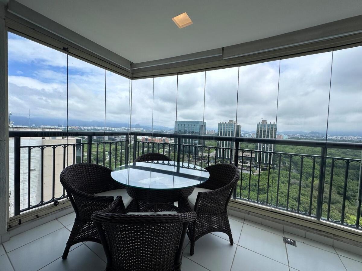 Peninsula View Lazer Commodity Apartment