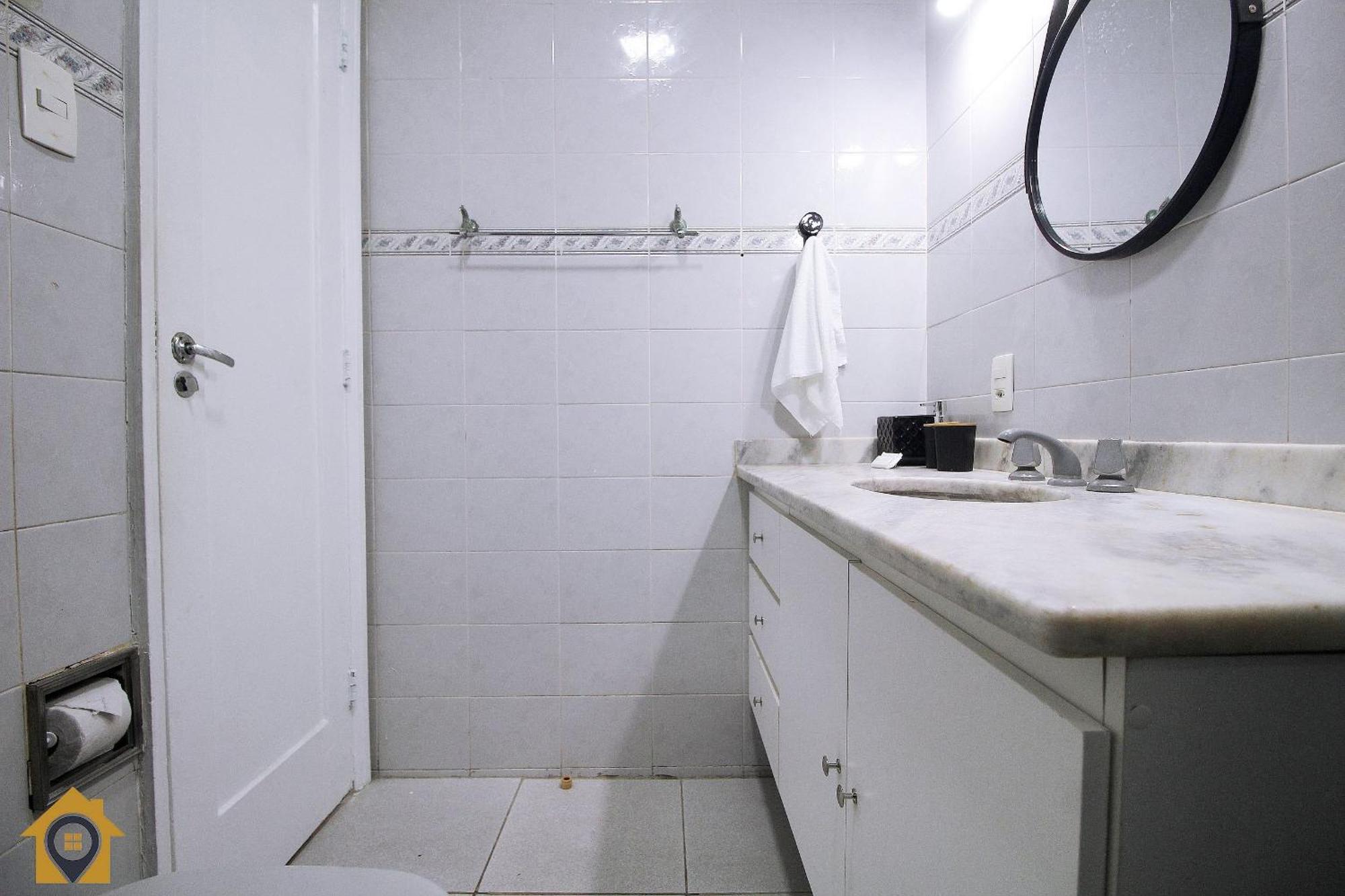 Apartamento Com Vista Espetacular P/ 9 Pessoas, Frente Mar, Proximo Ao Metro.