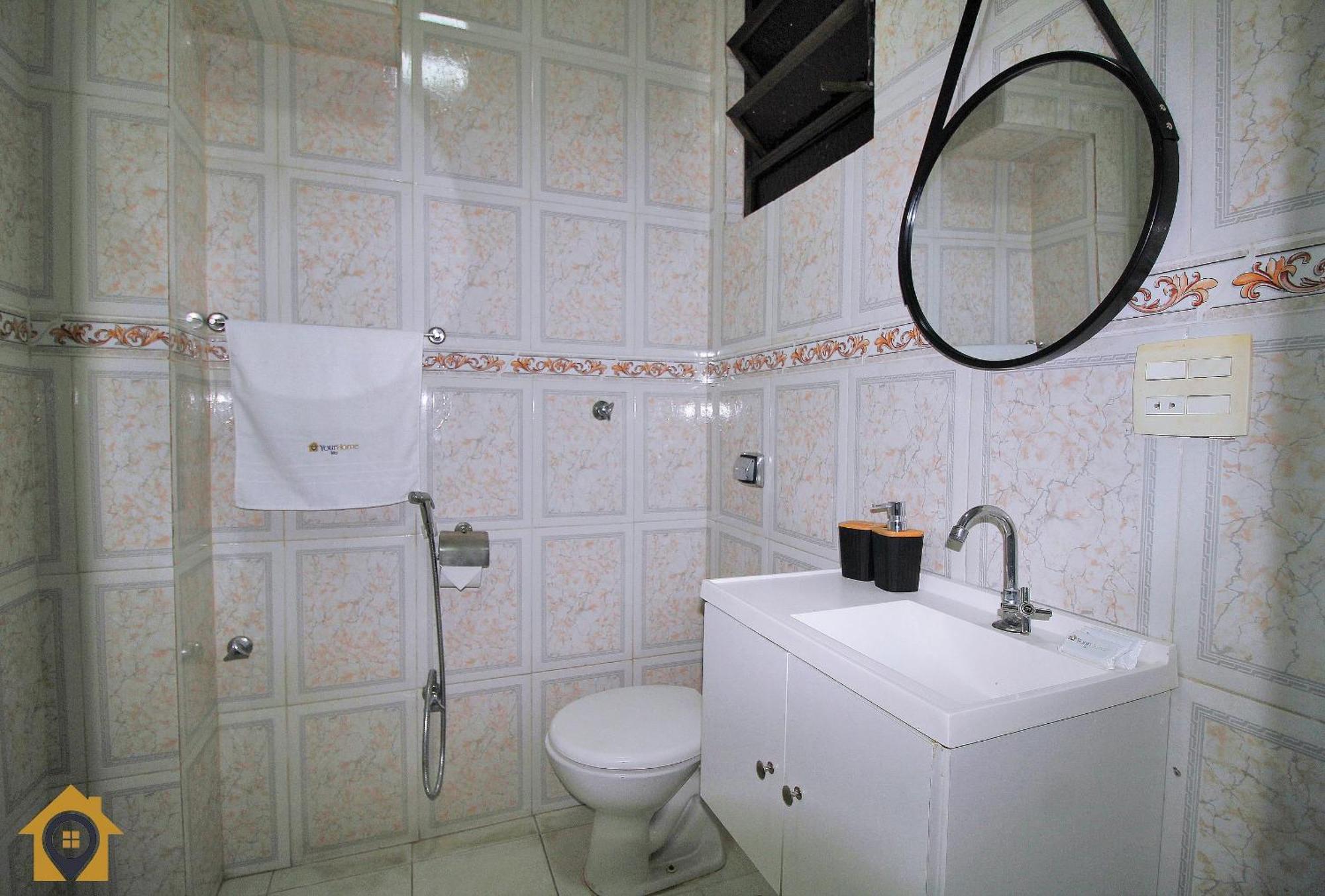 Apartamento Com Vista Espetacular P/ 9 Pessoas, Frente Mar, Proximo Ao Metro.
