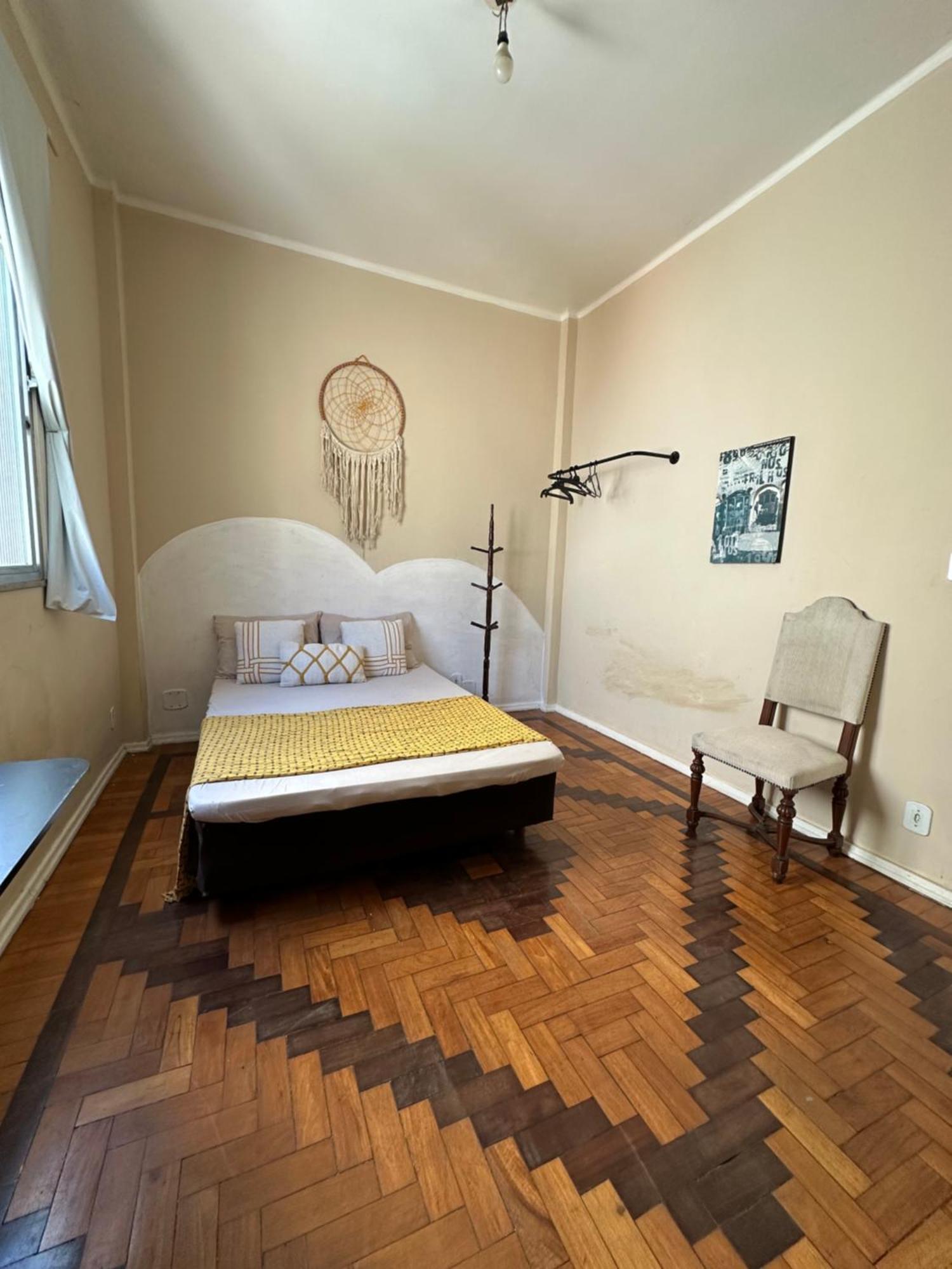 Private With Bathroom In Donwtown *