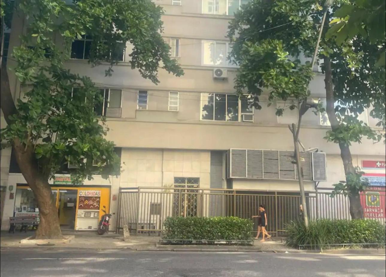 Charmoso E Bem Localizado Leblon / Besthostrio * Rio de Janeiro