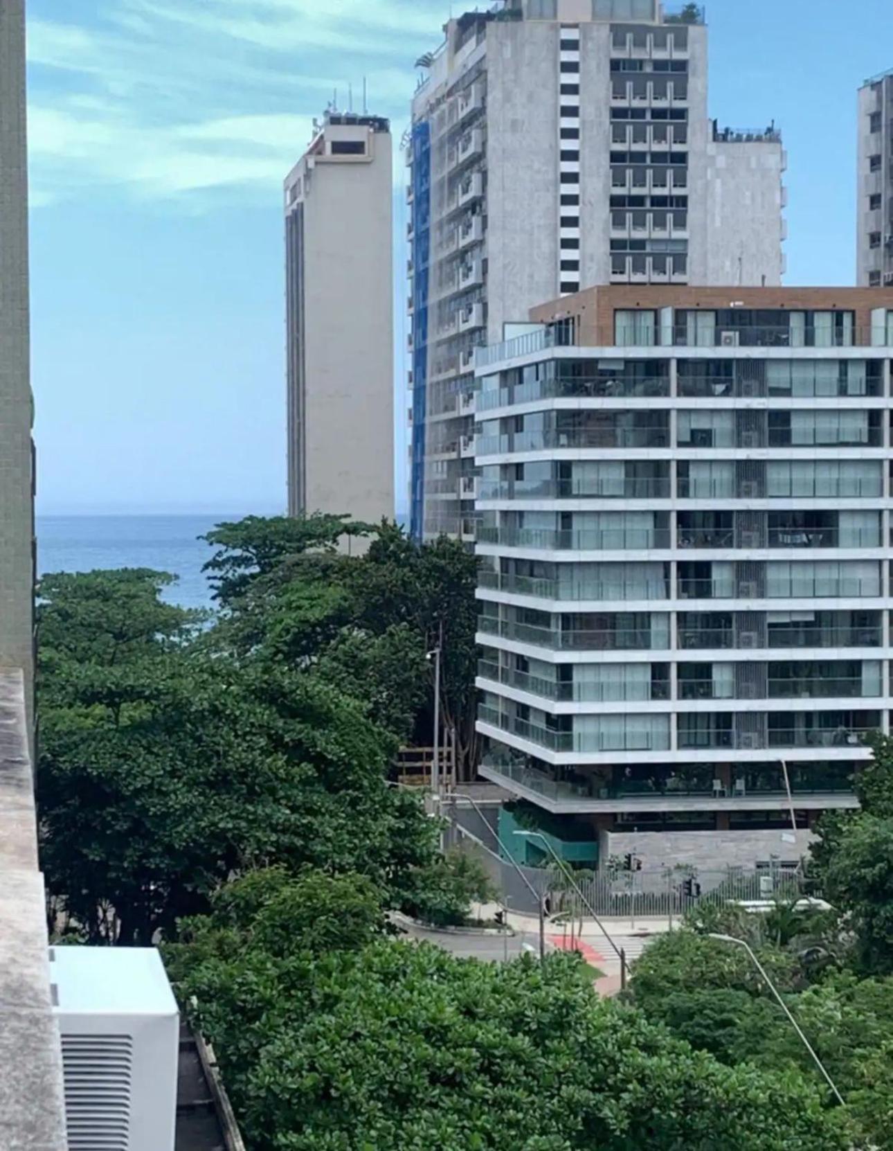 Apartamento Charmoso E Bem Localizado Leblon / Besthostrio