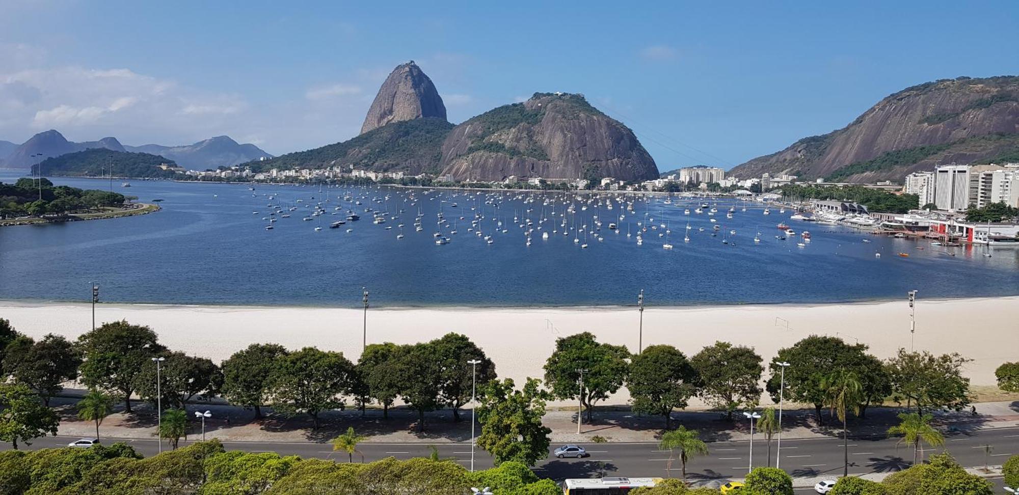 Apartment A Lazer Ou A Trabalho Fique Em Botafogo Em Frente A E Ao Pao De Acucar