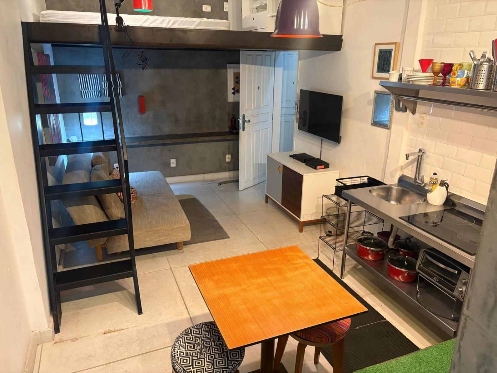 Mini Na Urca, Perto Pao De Acucar, Novinho, Com, Wi-fi, Tv Smart, E Ar Condicionado Split, Pauloangerami Mc103 Rio de Janeiro
