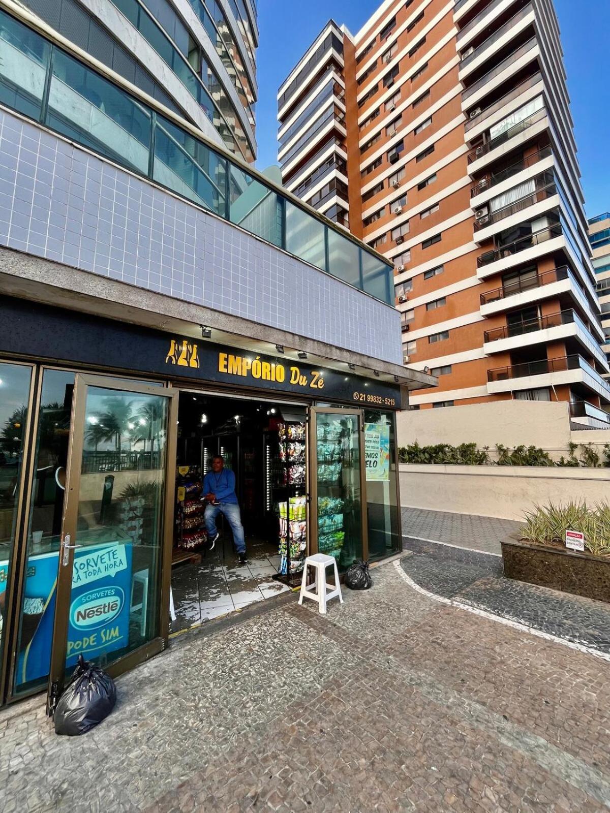 Apartamento Apto Em Frente A Praia-royalplaza-barra Da Tijuca