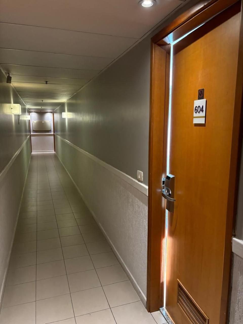 Hotel Flat De Copacabana Ipanema - Pe Na Areia *