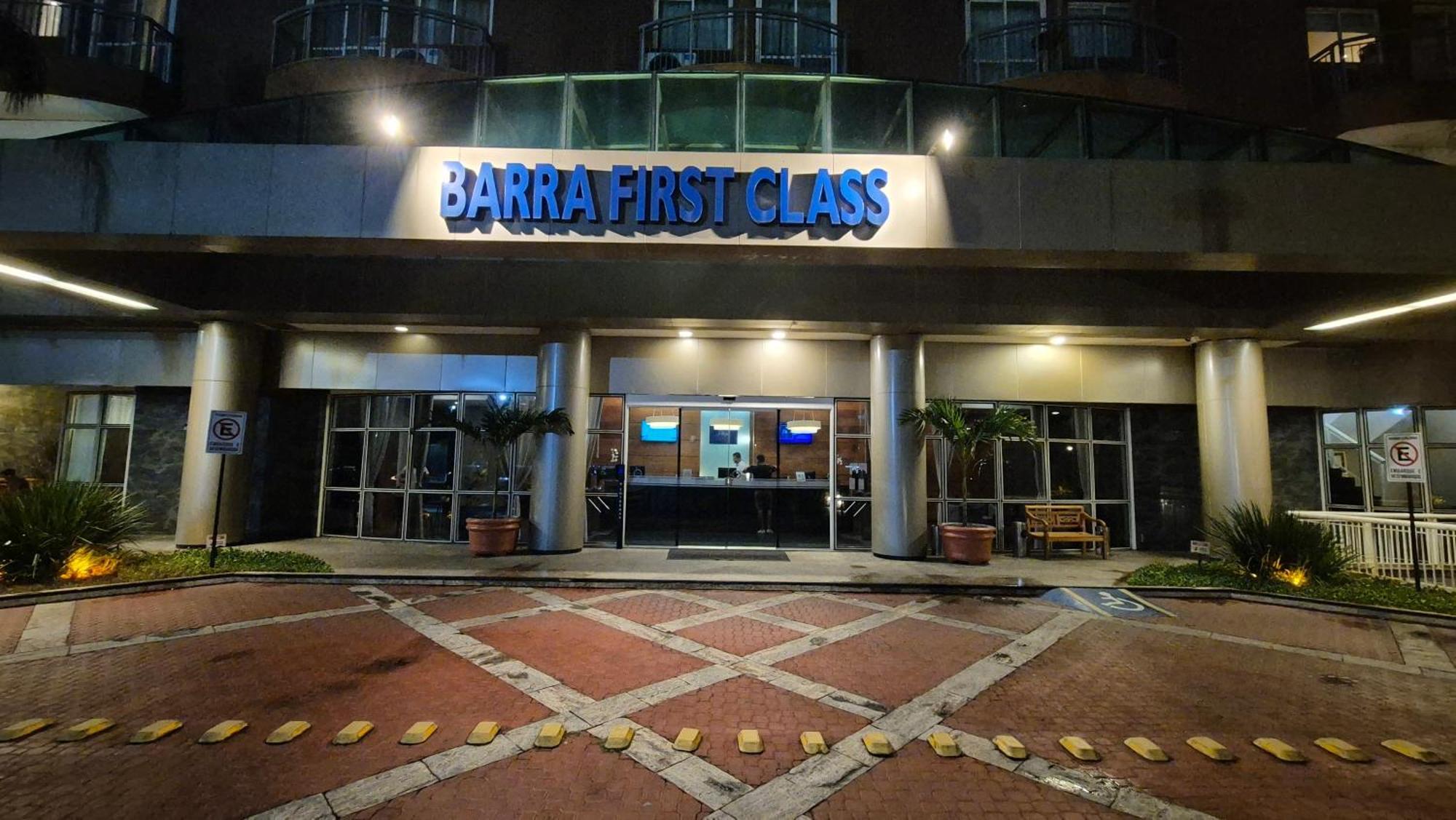 Hotel Barra First Class