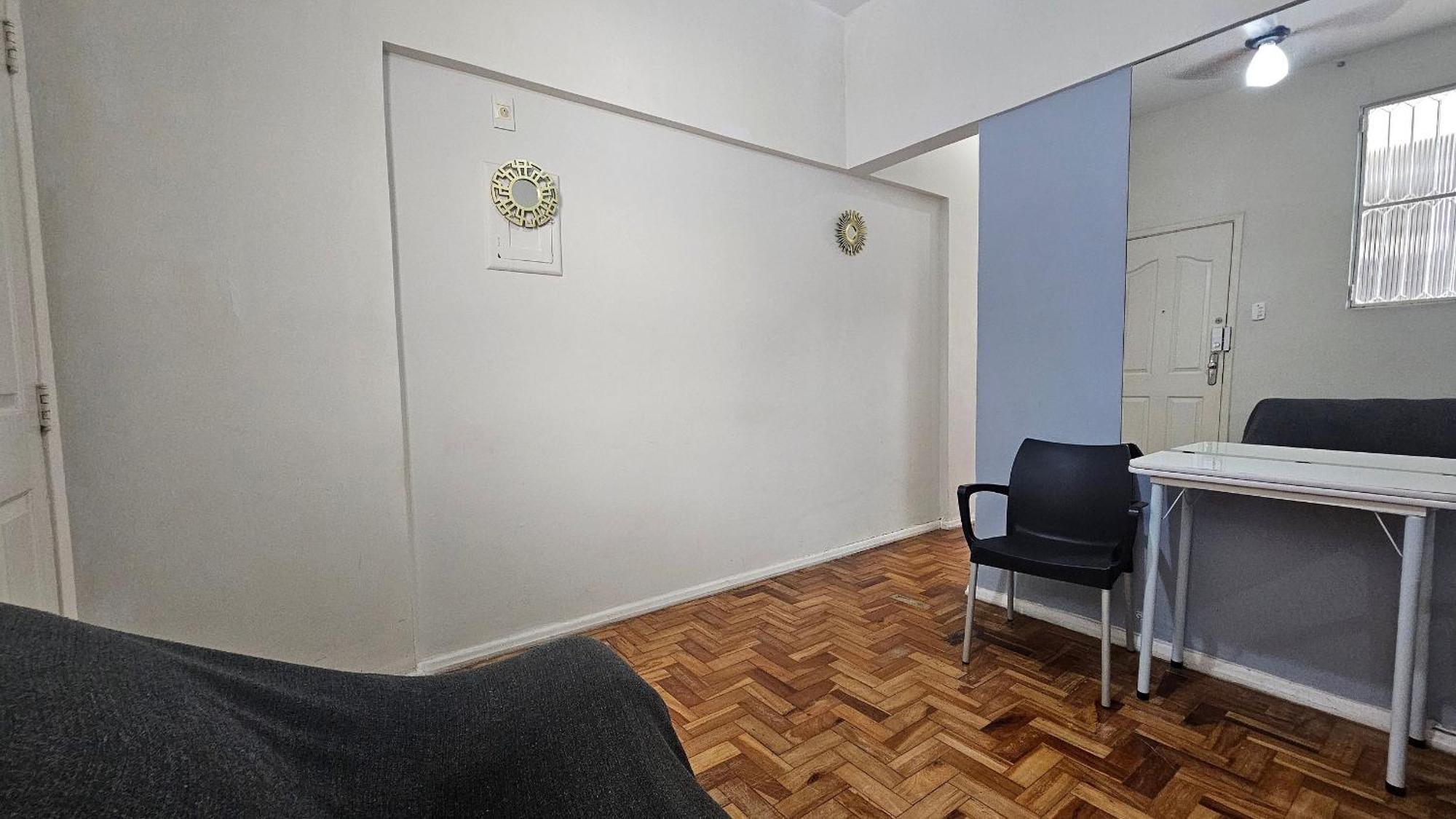 Predio Proximo A Do Leme E Copacabana Apartamento *