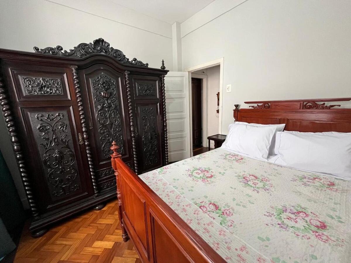 Apto Classico, 2 Quadras Da Praia, Copacabana Palace E Metro - Ar Condicionado - Muito Bem Equipado Apartamento Rio de Janeiro
