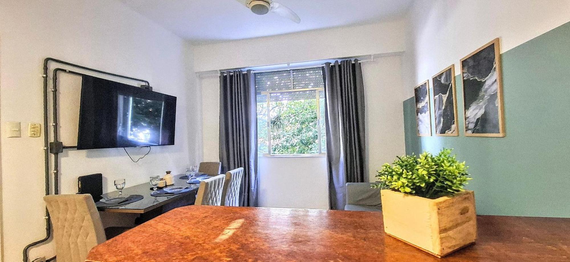 Must Leblon - Pacote: 4 Hospedes, + 1 Ticket Apartamento *