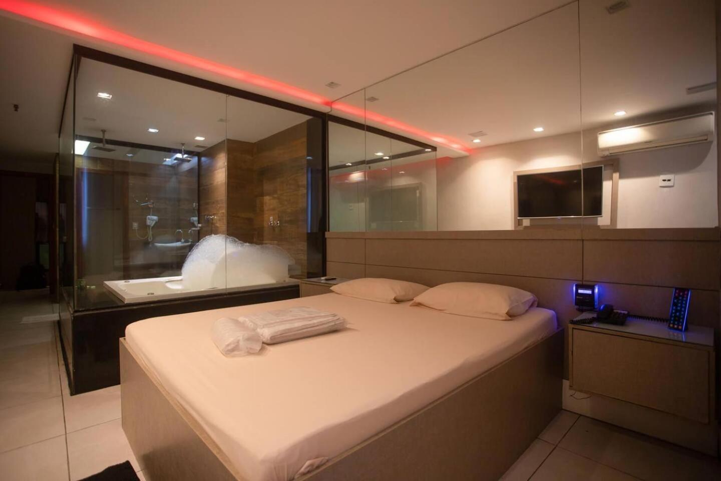 Caricia (adults Only) Motel para Casais 2*