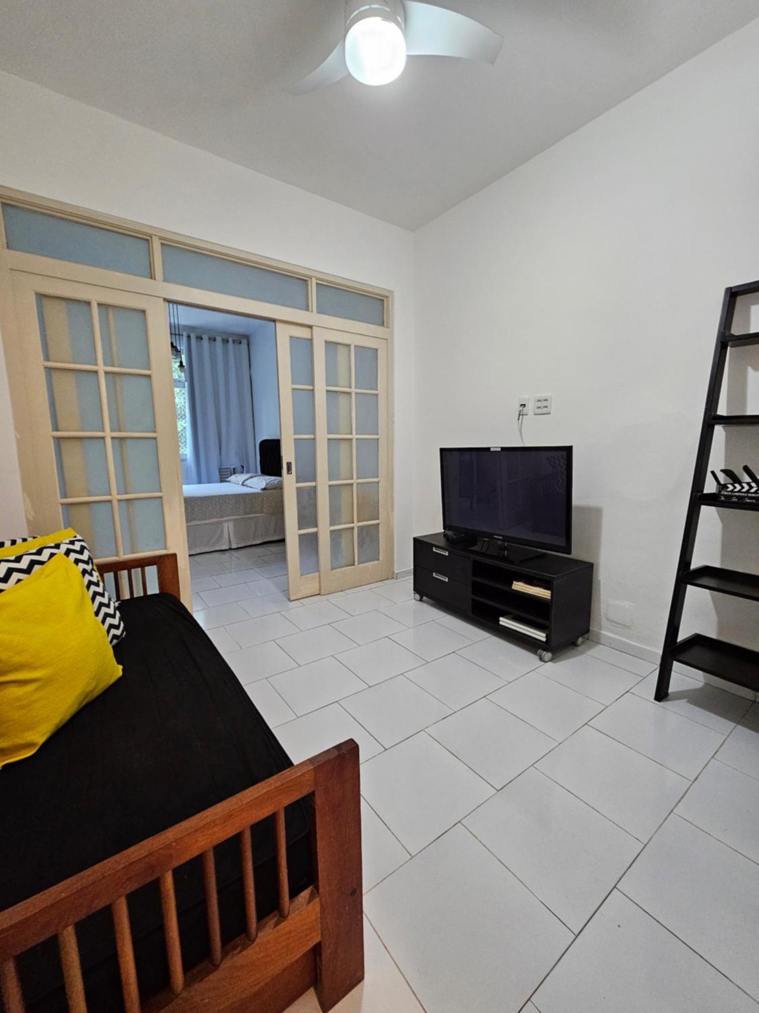 Baixo Copacabana Rua Bolivar Apartamento Rio de Janeiro