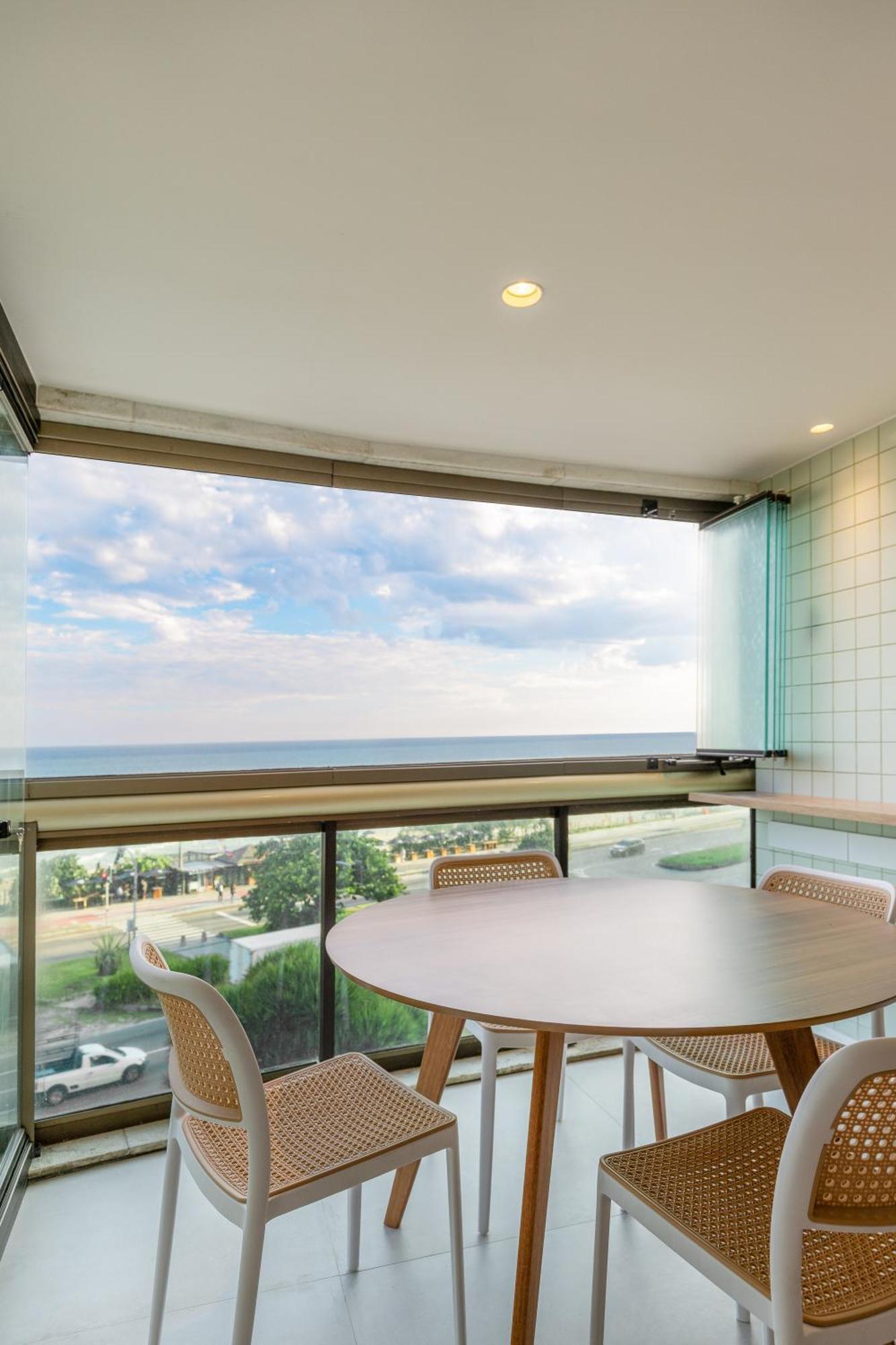 Apto Em Frente A Praia-royalplaza-barra Da Tijuca Apartamento