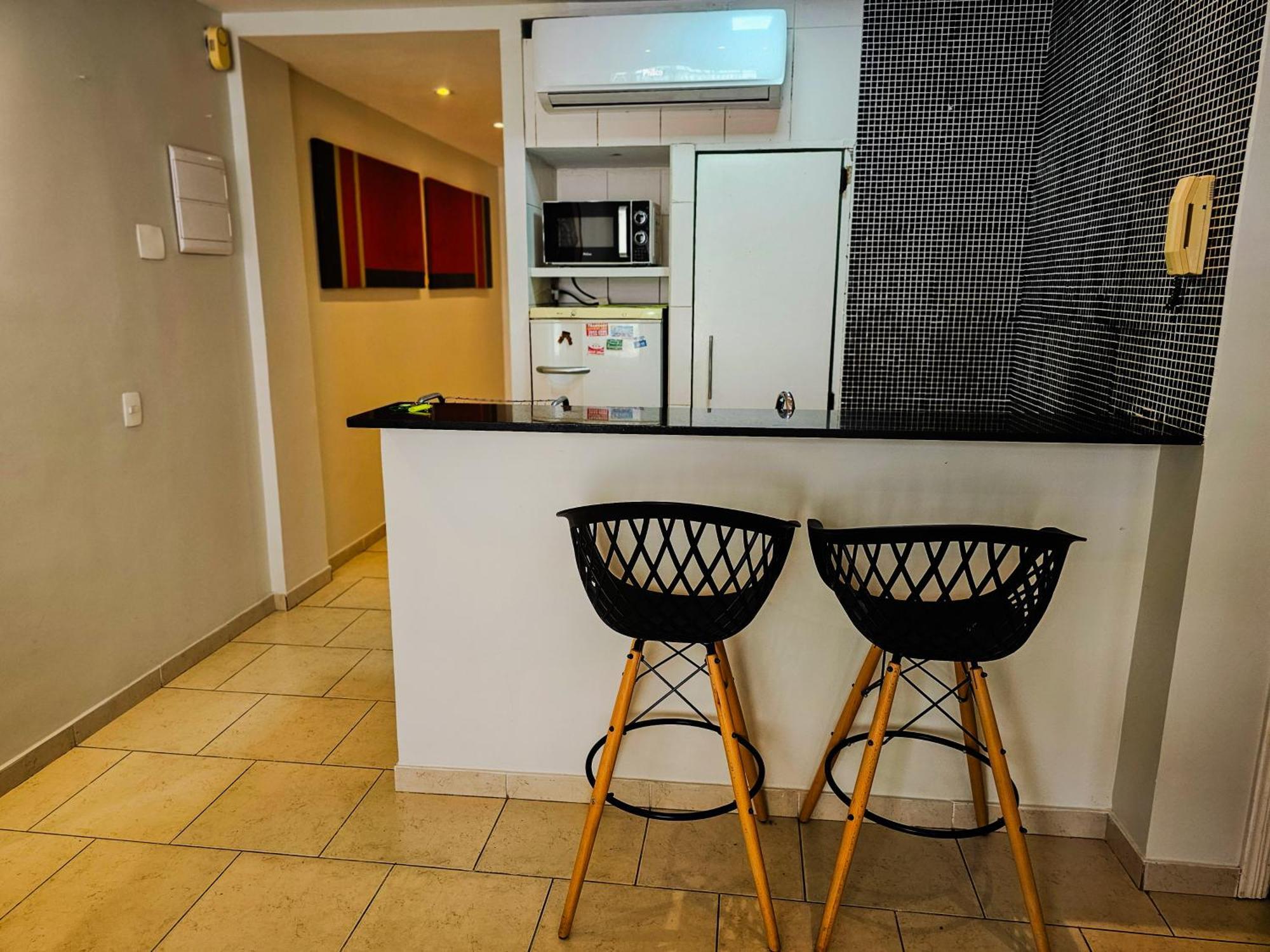 Bulhoes De Carvalho 591-601 Apartment *