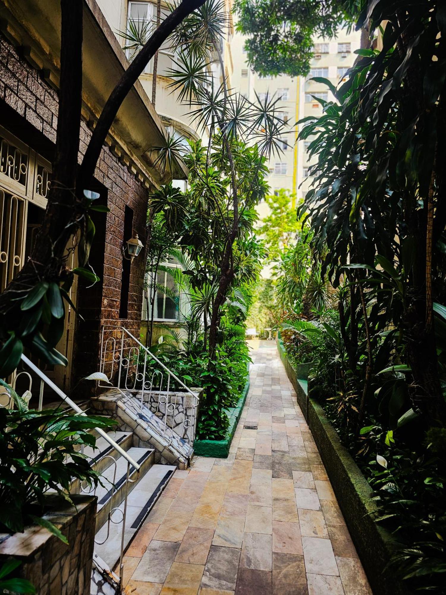 Bulhoes De Carvalho 591-601 Apartment *