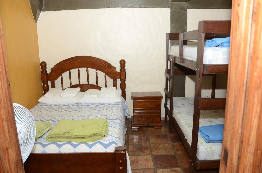 Hostel Barra Da Tijuca Tree House Albergue *