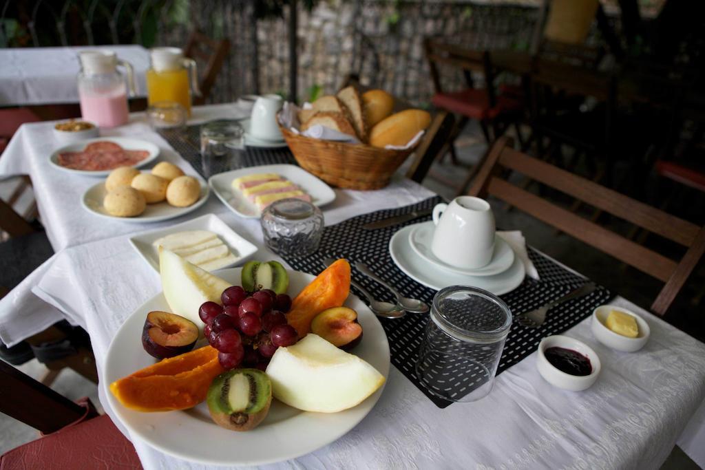 Laurinda Guest house