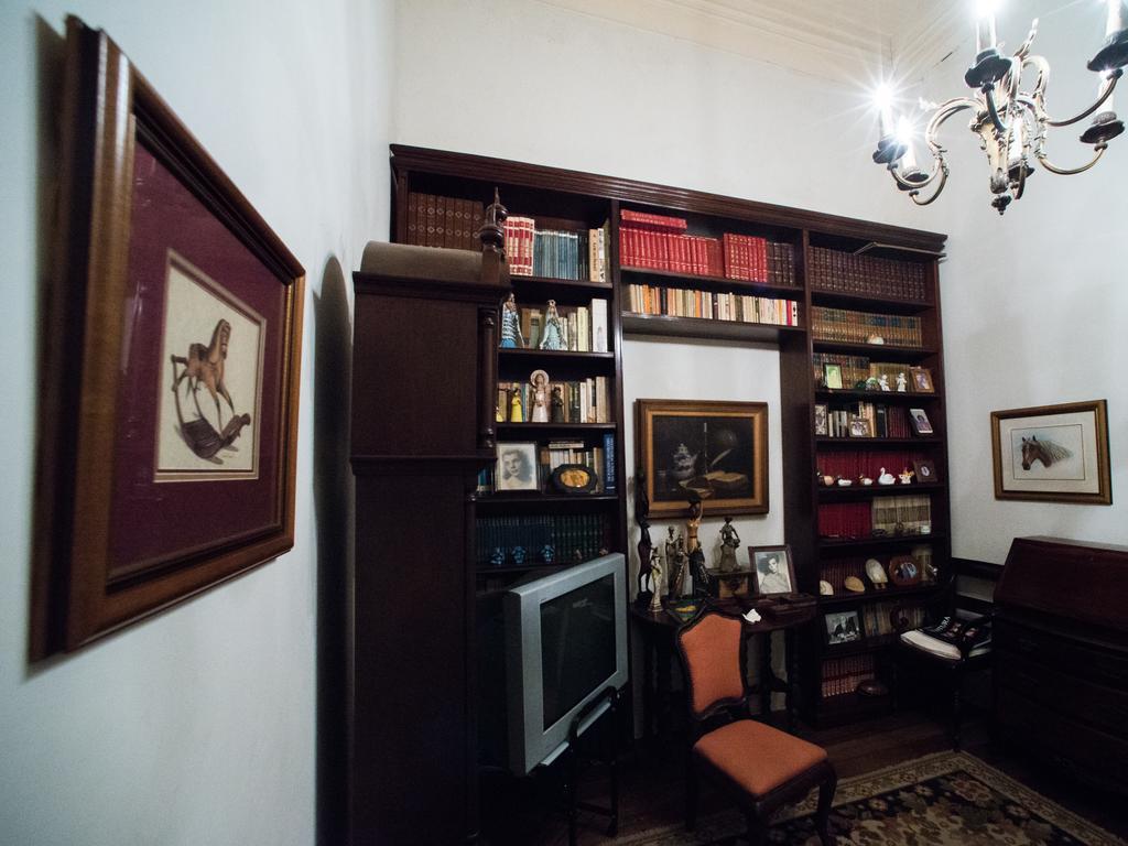 Acomodação com café da manhã  Ana Clark Rio de Janeiro