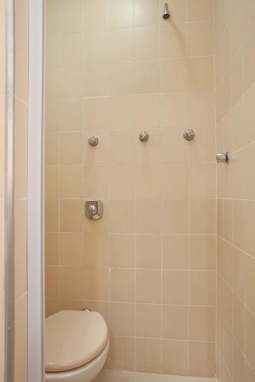 Apartamento Completo Na De Copacabana 02 Quartos Com Vista Lateral Mar Em Andar Alto, Ar, Wifi , Netflix, Pauloangerami Rmvc18 Rio de Janeiro