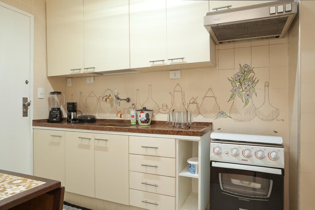 Apartamento Completo Na De Copacabana 02 Quartos Com Vista Lateral Mar Em Andar Alto, Ar, Wifi , Netflix, Pauloangerami Rmvc18