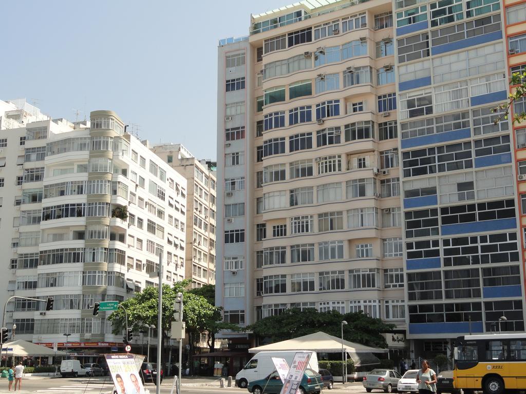 Oceanfront Copacabana Apartment Rio de Janeiro