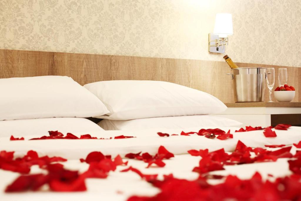 Sant' Martre Inn 4*