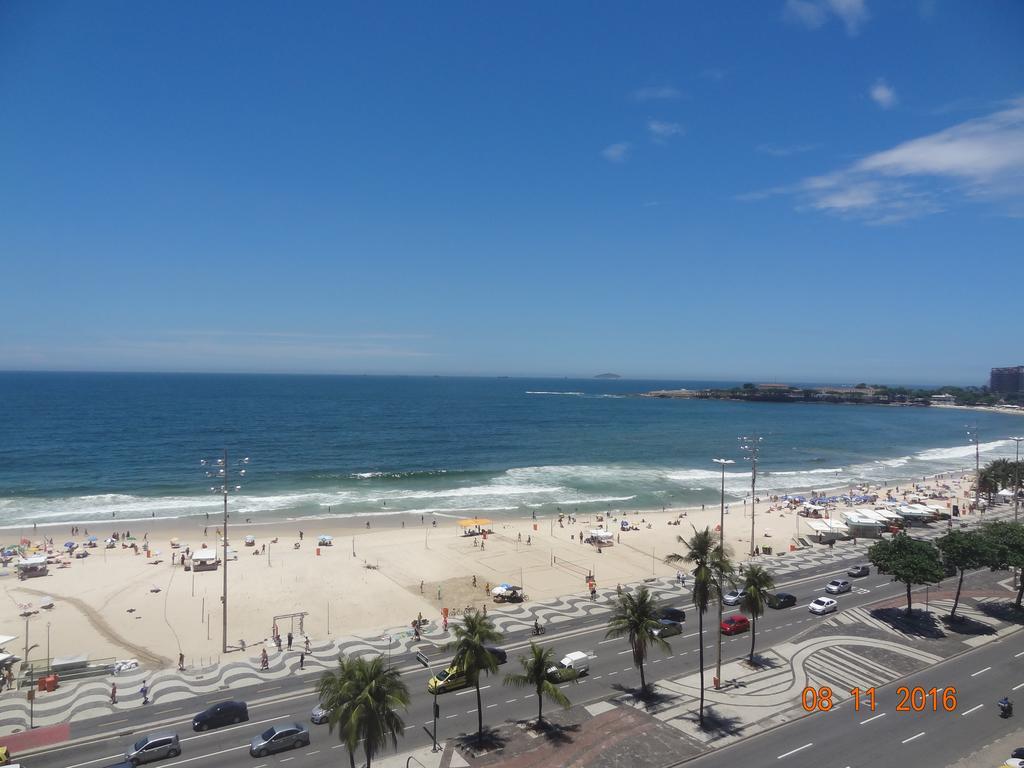 Oceanfront Copacabana Apartment