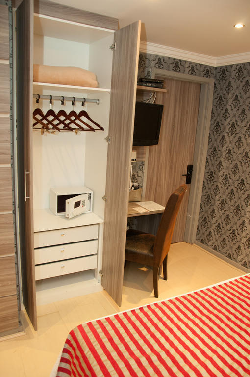 Social Hostel *