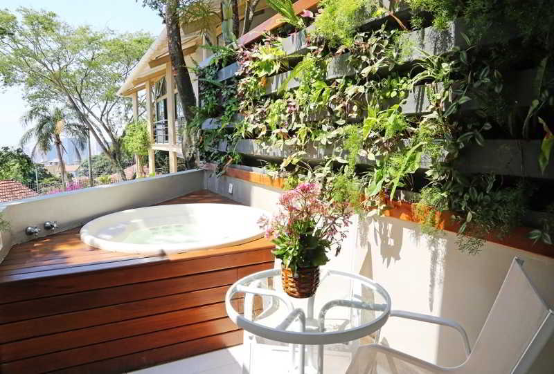 Sant' Martre Inn 4*