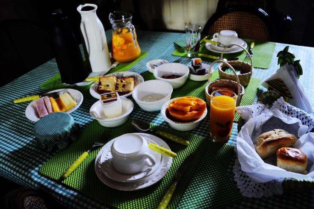 Acomodação com café da manhã  Ana Clark *