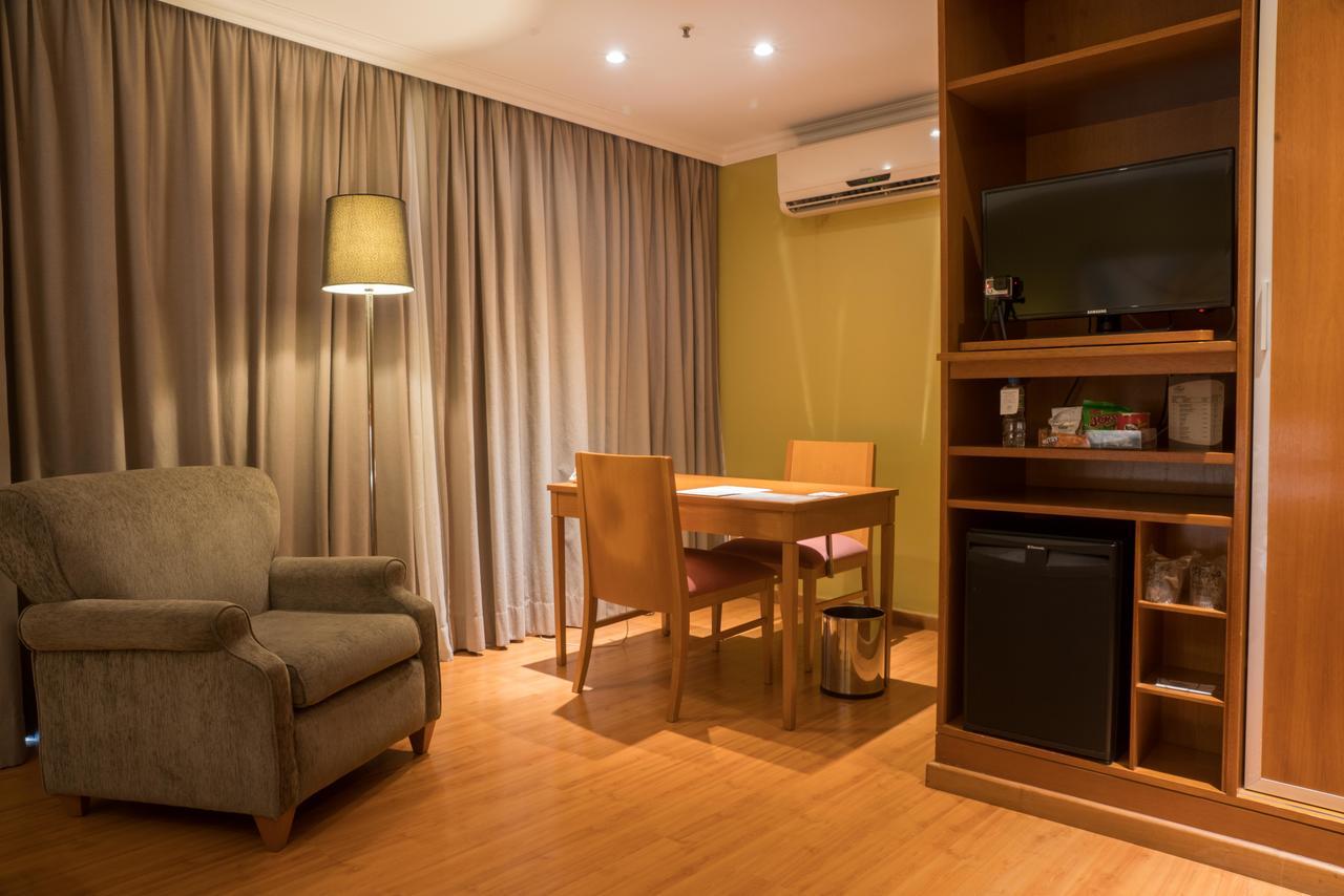 Hotel Plaza Barra First 4*