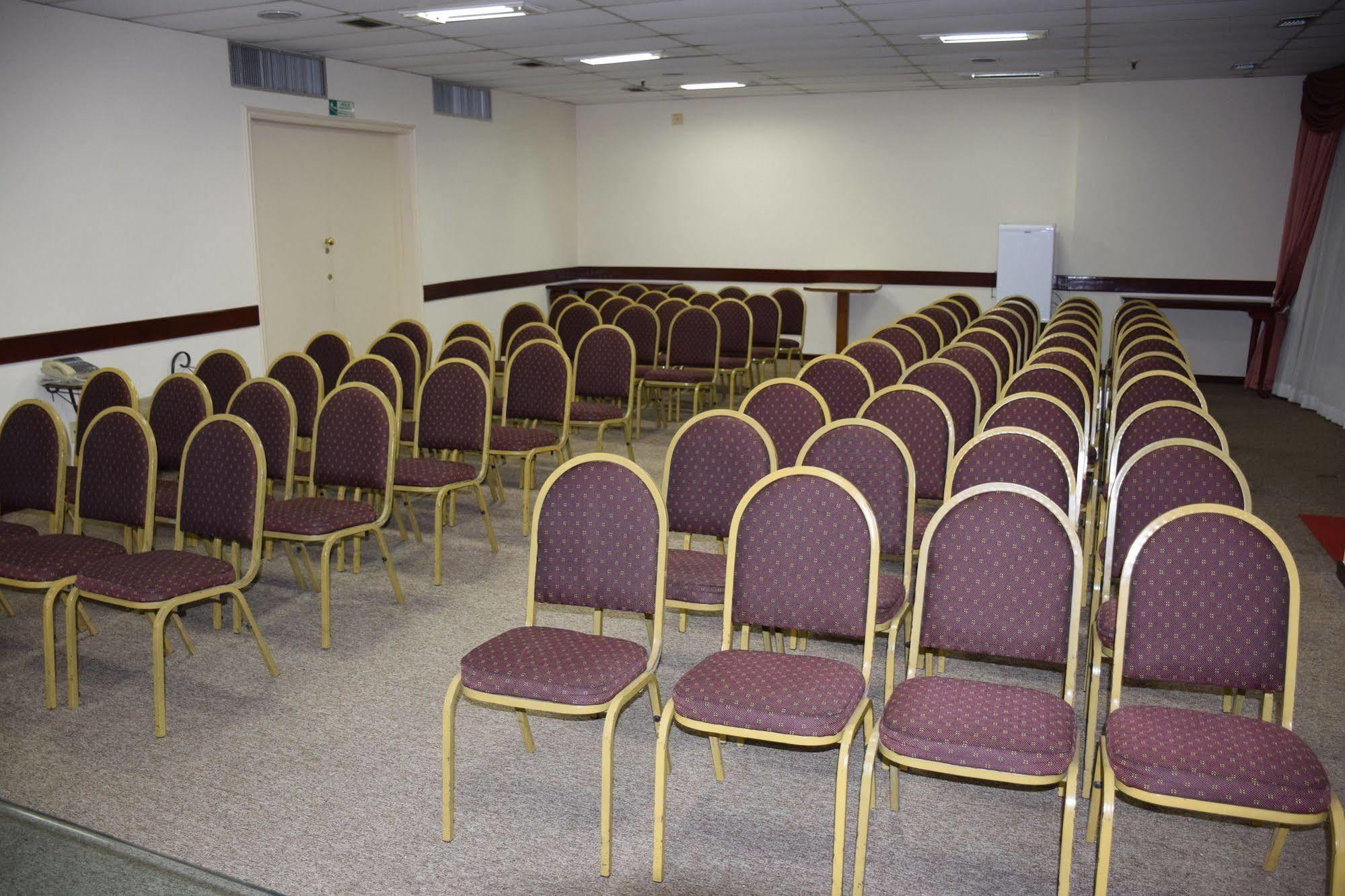 Augusto's Copacabana Hotel 4*