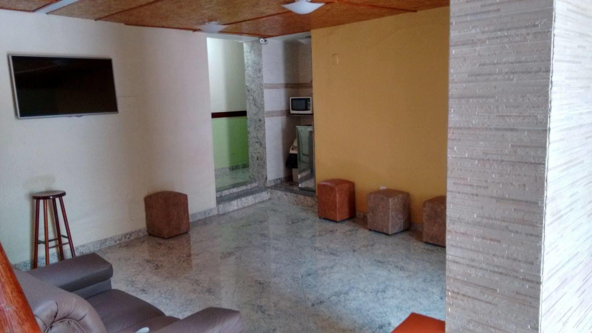 Cruz De Ouro Hotel *
