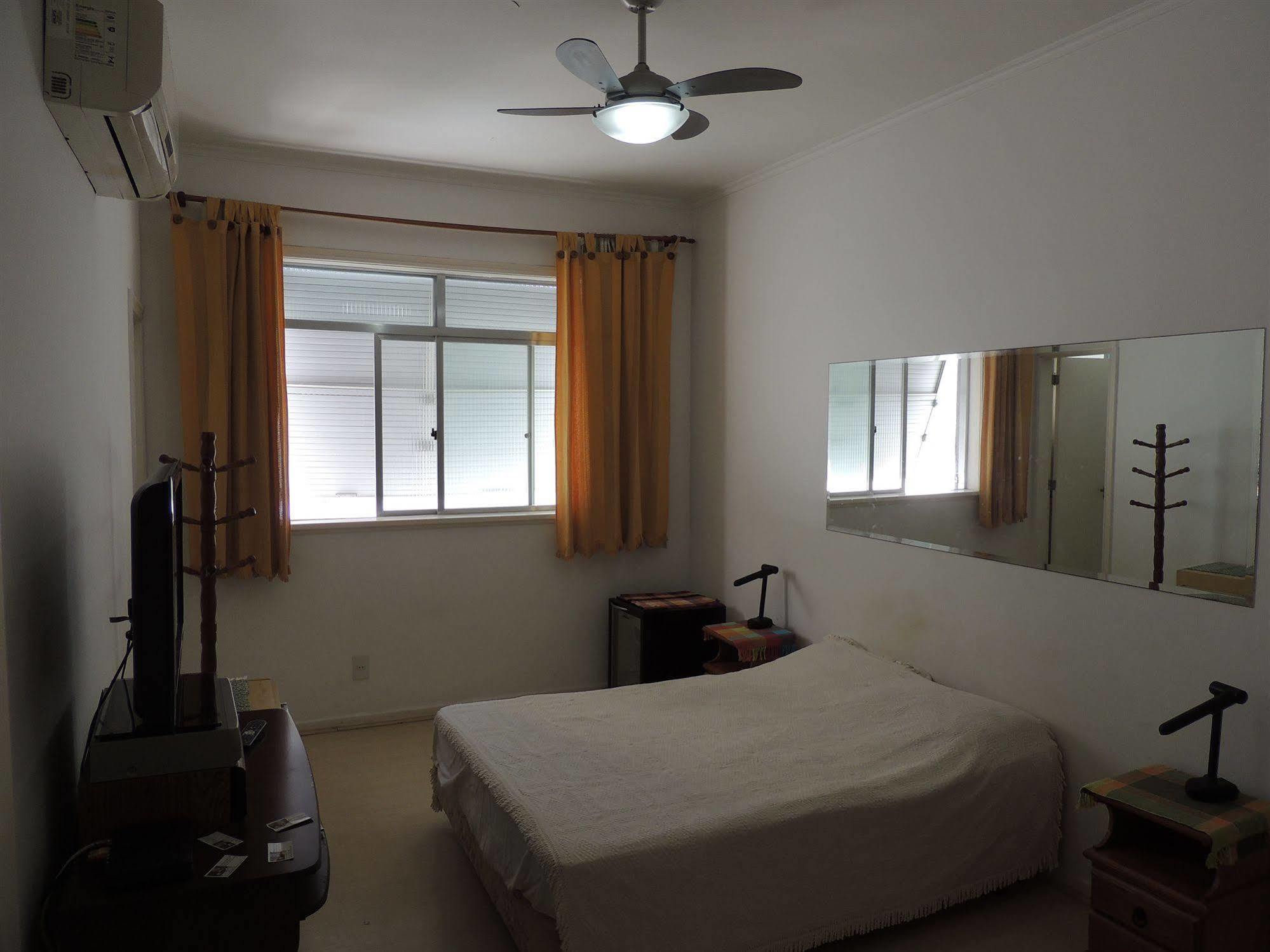 Ipanema Copa Hostel