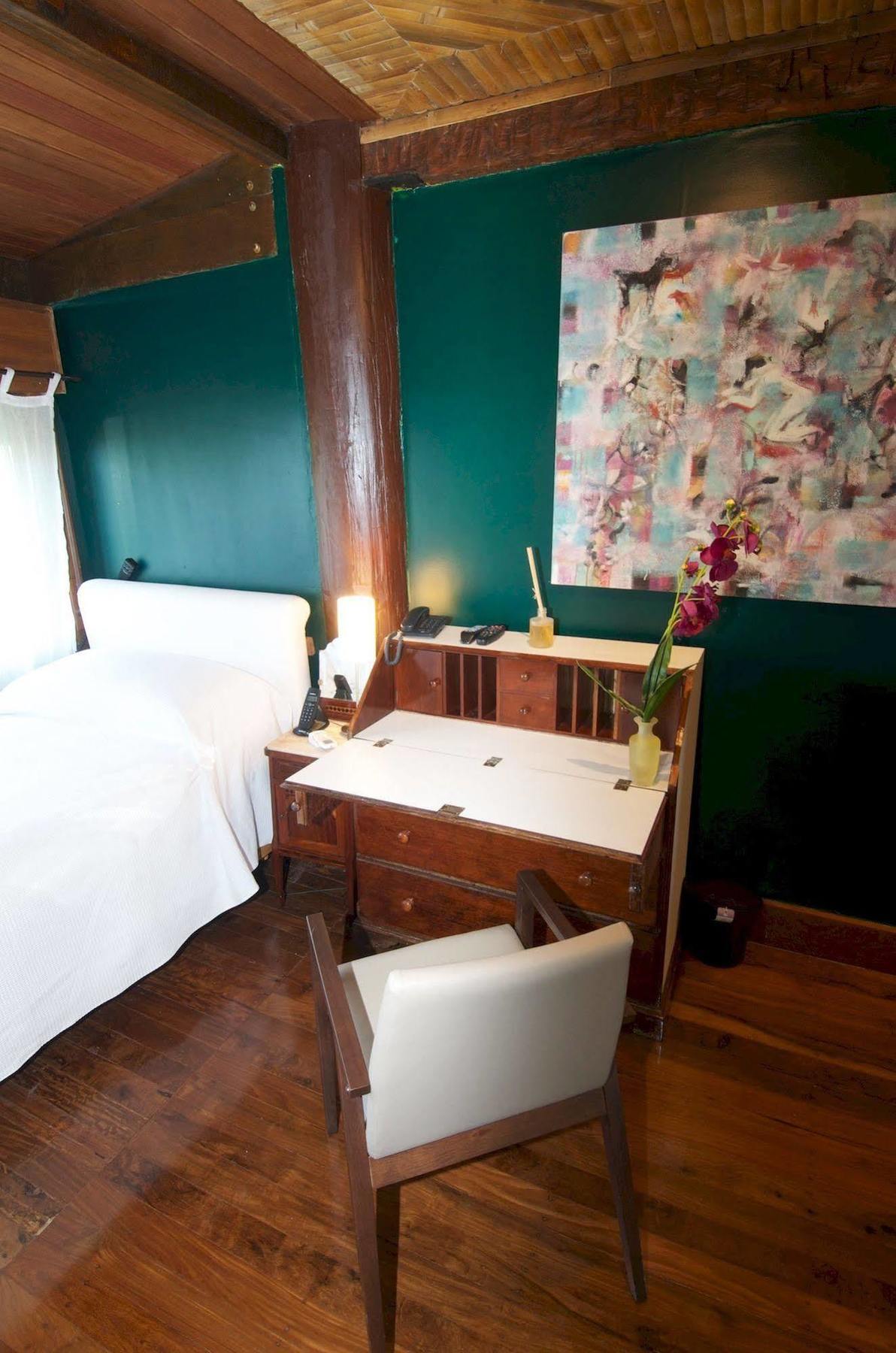 Tuakaza Exclusive Boutique 4*