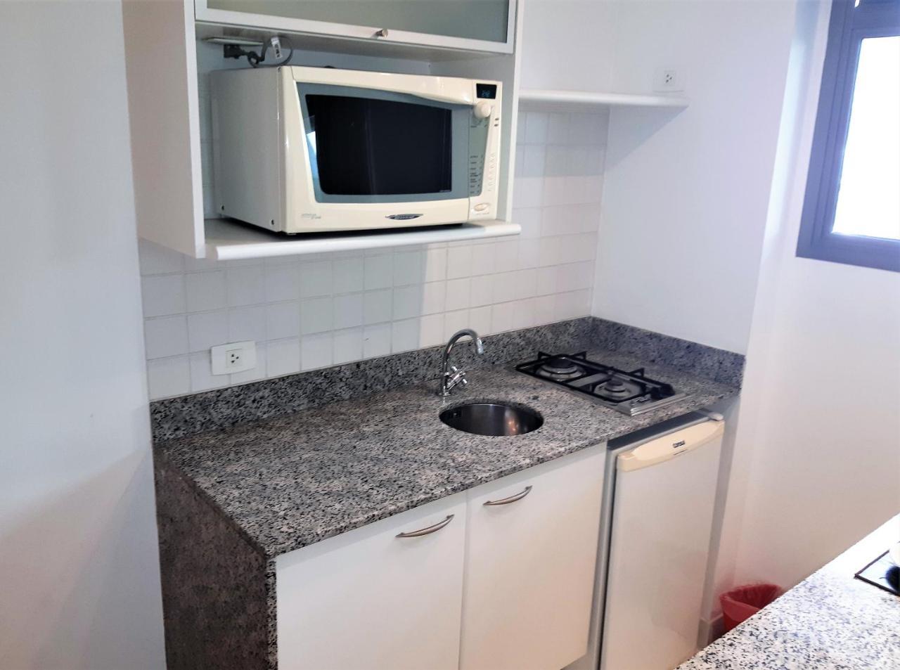 C104 - Apto Com Serviços Próximo As Praias De Ipanema E Copacabana *