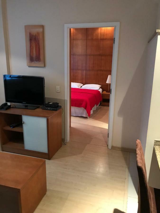 Residencial Com Serviços 45 Metros Decorado Com Sala, Suíte E Cozinha Na Quadra Da Praia De Copacabana Apartamento