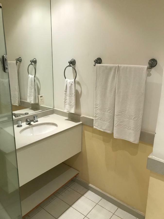 Residencial Com Serviços 45 Metros Decorado Com Sala, Suíte E Cozinha Na Quadra Da Praia De Copacabana Apartamento