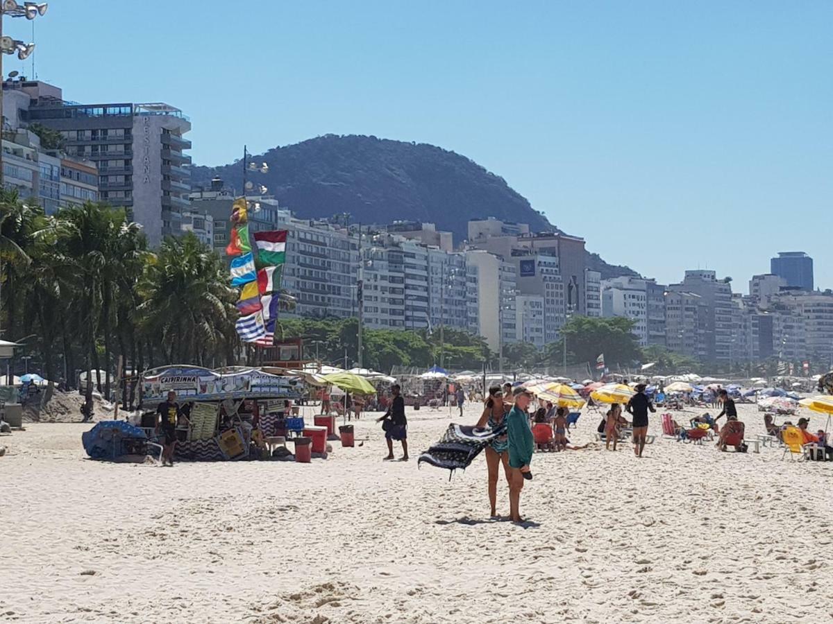 Copacabana Sides Rio de Janeiro