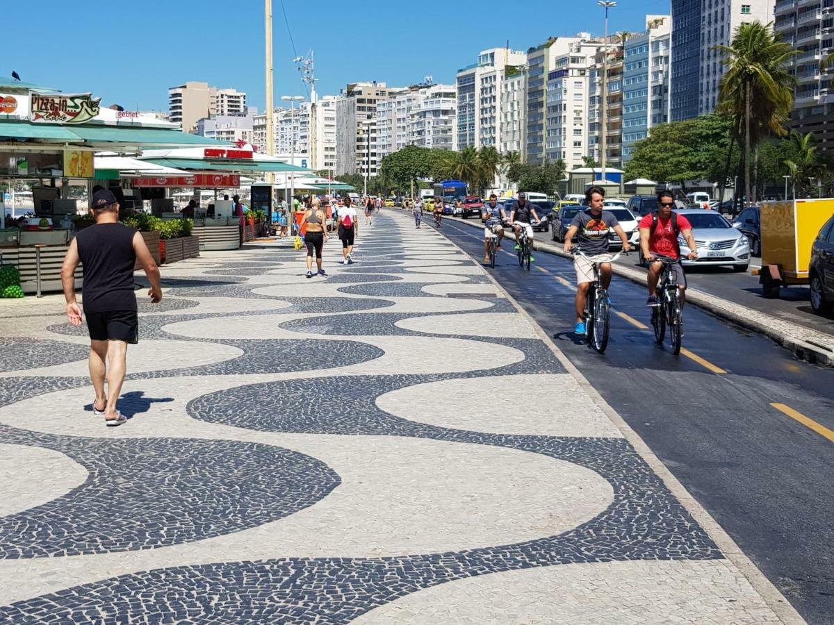 Copacabana Sides * Rio de Janeiro