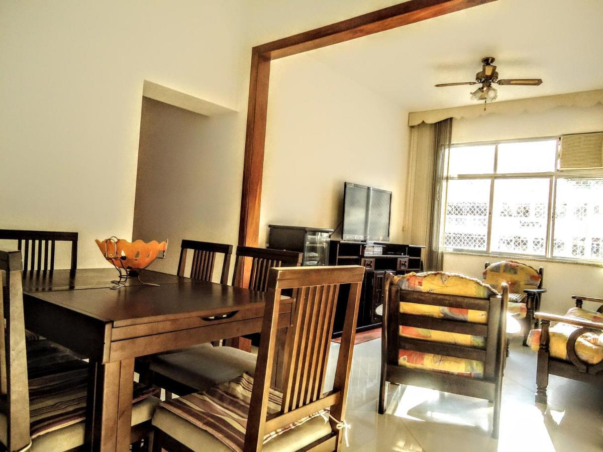 Copacabana 3 Quartos Com Ar Cond Garagem A 2 Qds Da Praia Apartment