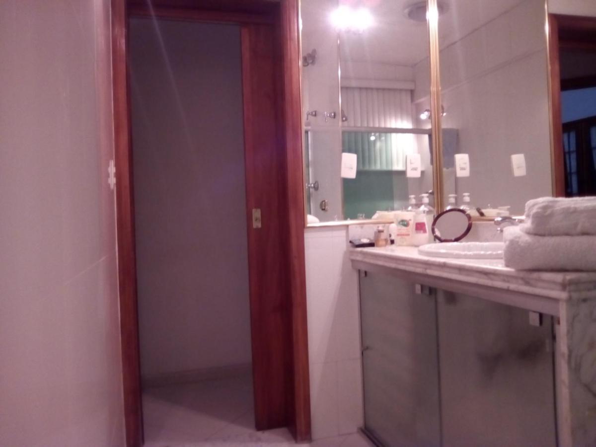 Copacabana 3 Quartos Com Ar Cond Garagem A 2 Qds Da Praia Apartment Rio de Janeiro