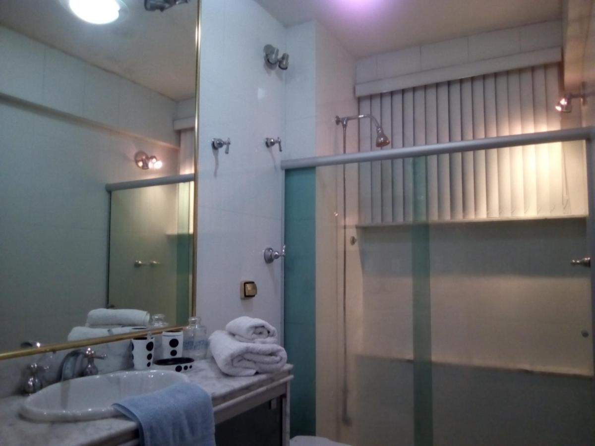Copacabana 3 Quartos Com Ar Cond Garagem A 2 Qds Da Praia Apartment Rio de Janeiro