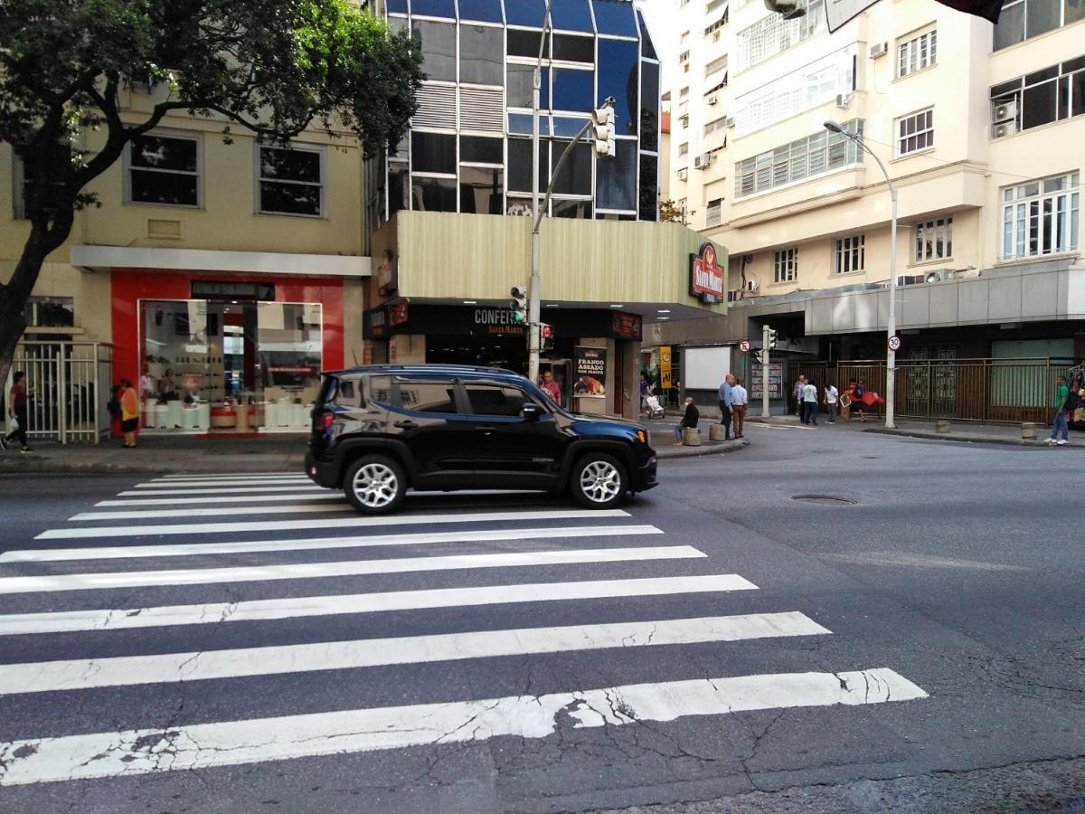 Copacabana 3 Quartos Com Ar Cond Garagem A 2 Qds Da Praia Apartment