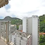 Confortavel E Seguro 2 Quartos Com Varanda No Leme