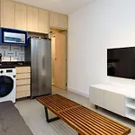Omar do Rio - JN 205 Moderno Qto&Sala, 200mbps Internet Fibra Ótica, Alexa Echo Dot, Smart TV a 100 metros da Praia de Ipanema, 450 metros da Praia de Copacabana, próximo ao Metrô General Osório