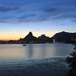 Apartamento Conforto Em Copacabana/Rj