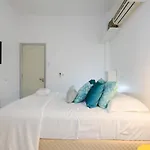 Pineapples CG103 - Apartamento 2 quartos, bem decorado e em ótima localização no Leblon