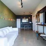 Ocean Blue Moderno Av Niemayer Vista Espetacular Colado No Leblon Em Frente A Escola Stella Maris Garagem Internet Super Veloz 2 Smart Tvs Piscina Sauna