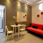 Copacabana confortavel moderno fundos quadra da praia